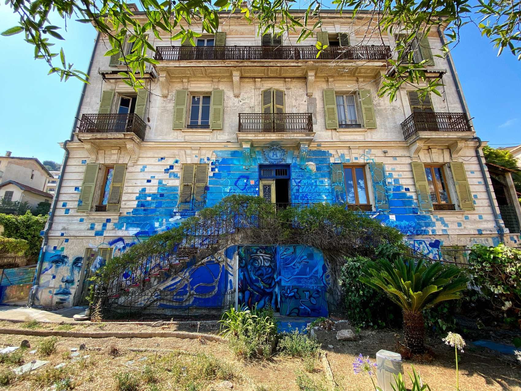 Beausoleil Alpes Maritimes Art Urbain Dans La Villa Ch Ne Du Domaine