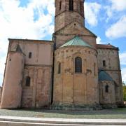 Le clocher de style gothique date de 1286