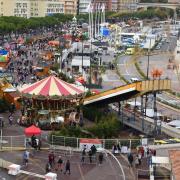 Le village de Noël vu depuis la rampe Major qui conduit au palais princier