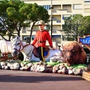 Le garde part en expédition dans la province de Manitoba avec son chariot...