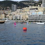 La météo devenue favorable, les voiliers vont régater dans la baie de Monaco