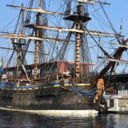 La voilure, consituée de 24 voiles, a une surface de 1964 m2