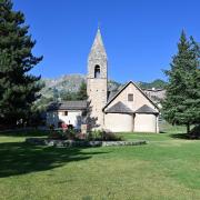 La chapelle st Erige érigée aux XIIIe et XIVe siècles comporte 2 absides