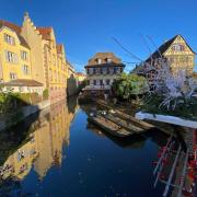 Autre vue de la petite Venise. Les barques attendent les touristes