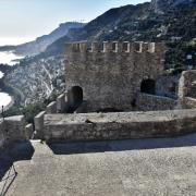 Le fortin, Roquebrune et, dans le lointain, Monaco vus depuis la terrasse