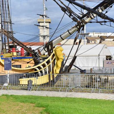 La figure de proue représente un lion de 3 mètres de haut...