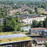 Le musée de la BD et le vaisseau Möbius vus depuis les remparts