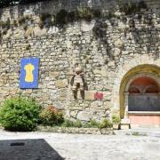 ...sur son mur d'autres cadrans solaires