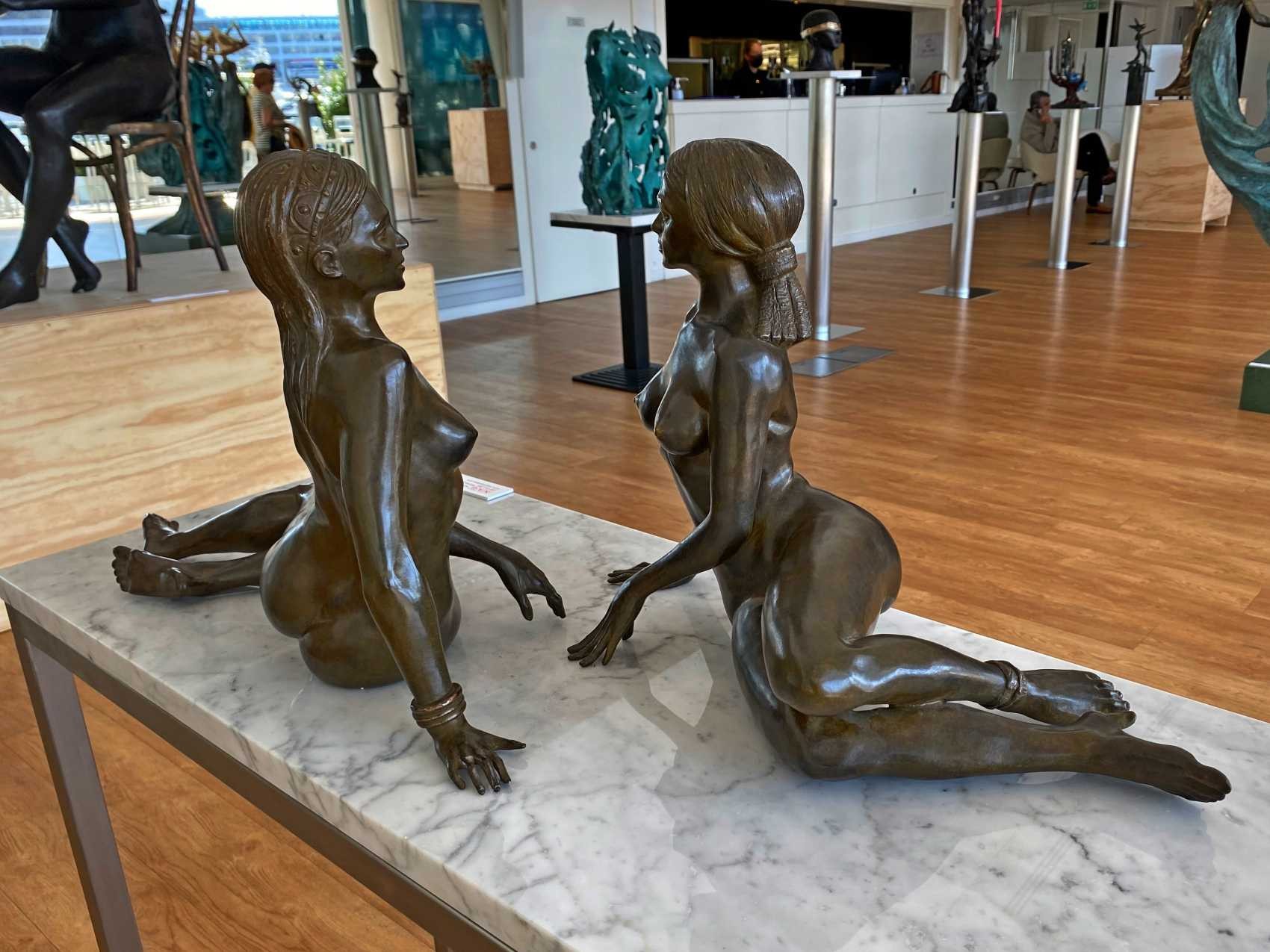 Amor vincit omnia-bronze patiné sur marbre 40x100x38 cm de 2020