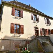 Ancien presbytère du XIII° siècle. Actuellement la mairie