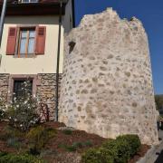 Ancienne tour de l'enceinte médiévale