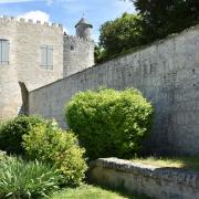 Autre tour et les remparts