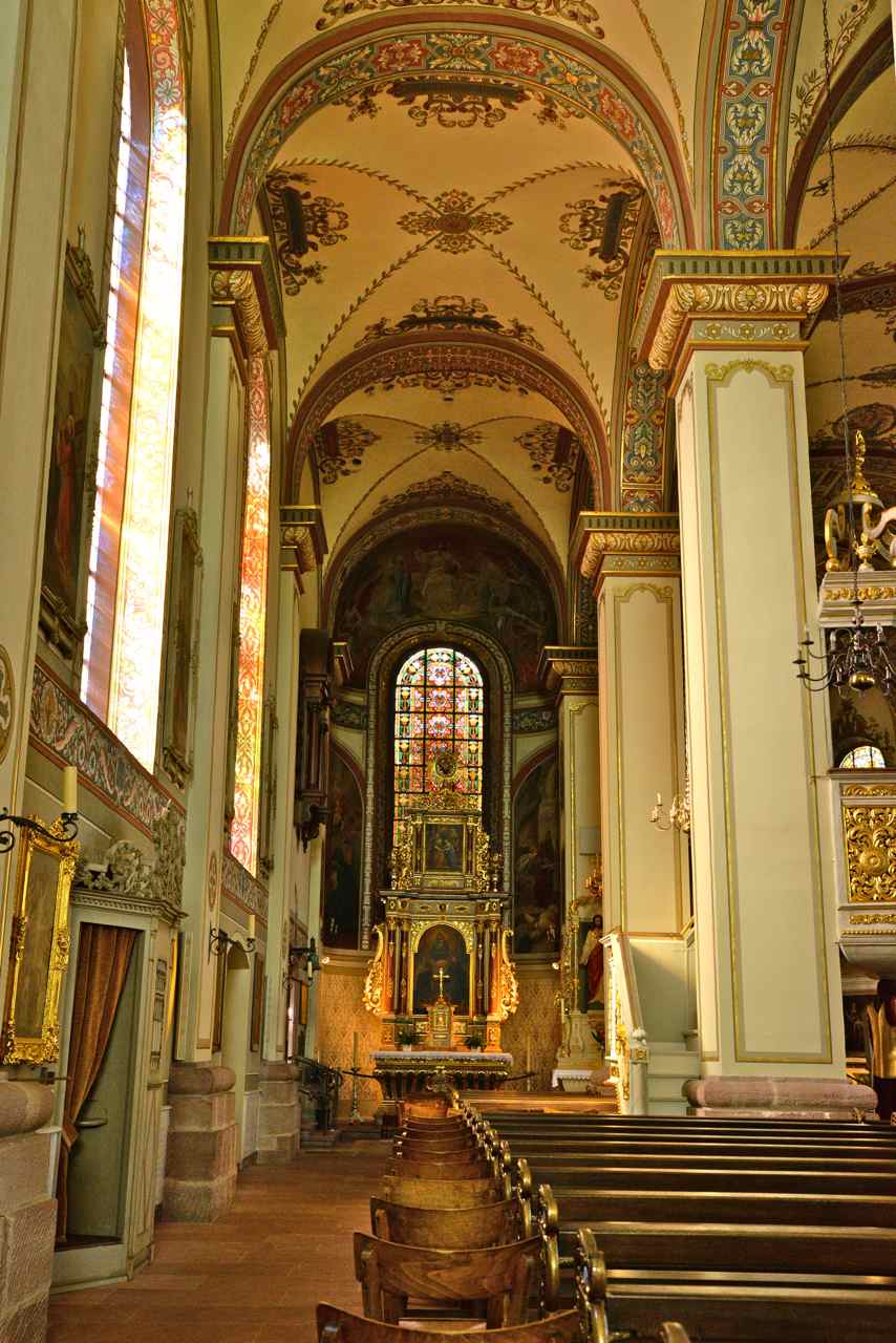 Bas-côté et la chapelle Saint Antoine
