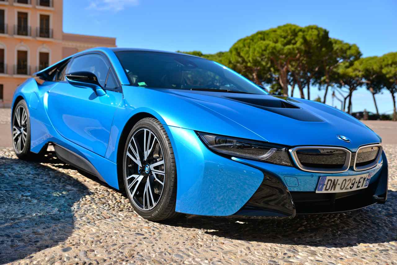 BMW I8 Hybride rechargeable Vitesse max 250 km/h