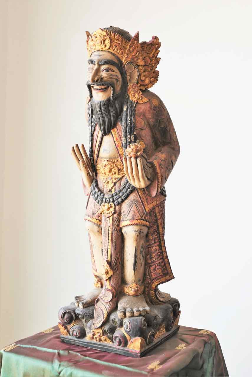 Bodhisattva désigne un bouddha avant que celui-ci ait atteint l'éveil