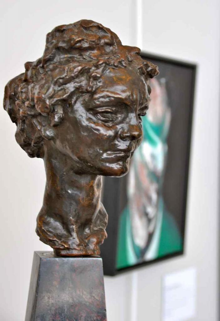 Buste de jeune femme (1904) de Bernahard Hoetger (1874-1949)