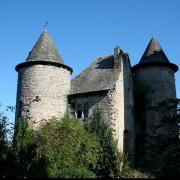 Le château de Sénergues a été bâti au XII° siècle