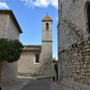 Chapelle sainte Croix, des pénitents blancs du XVII°s. Jean Michel Folon y a ...