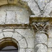 Chapiteau sculpté de la façade occidentale-3