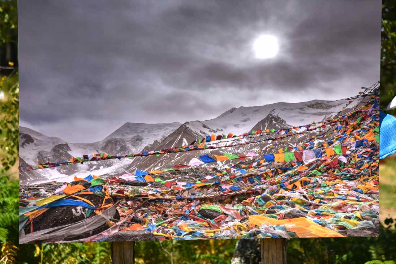 Col à 5000 m de la montagne sacrée de l'Amnyé Matchen-Golok, Tibet Poriental