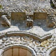 ...de gauche à droite : sirène-oiseau, Bouc, homme à barbe bifide