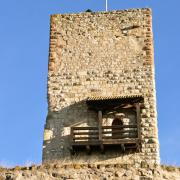 Le donjon culmine à 21 m