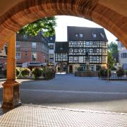 La place de l'Ancienne Douane vue depuis le Koiffhus