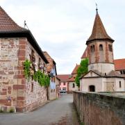 St Ulrich bâtie aux X et XI° siècles en forme de croix grecque