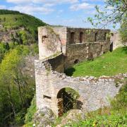 Ferrette, château des comtes de Ferrette  mentionné en 1105