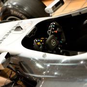 Poste de pilotage de la McLaren MP4-12