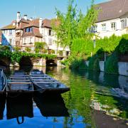 Les barques des maraîchers ne transportent plus de légumes mais les touristes