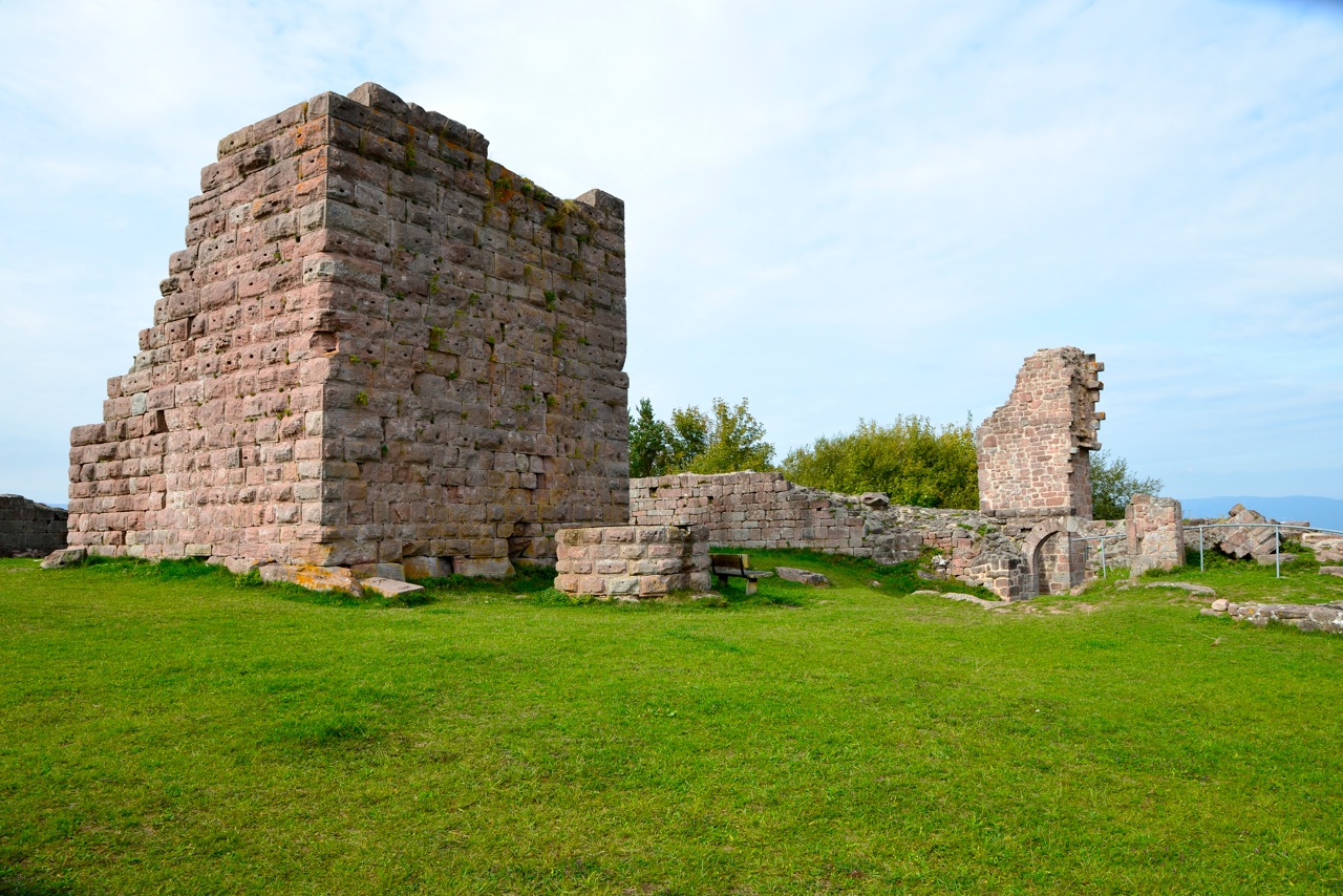 Labaroche, château du petit Hohnack du XI° siècle
