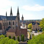 L'église Saints-Pierre-et-Paul date du  XIXe