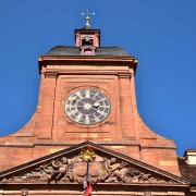 ... est inauguré en 1752. L'ancien Rathaus a été détruit lors d'un incendie