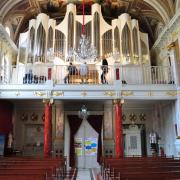 ....et la voici avec son nouvel orgue installé 15 juin 2016