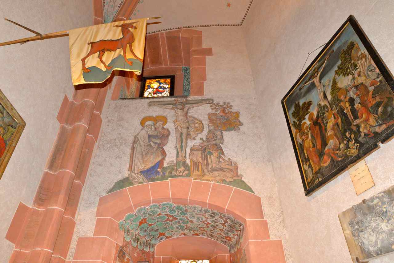 Fresque et tableau de la chapelle
