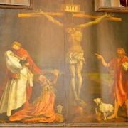 Gros plan de la Crucifixion. A droite Saint  Jean Baptiste