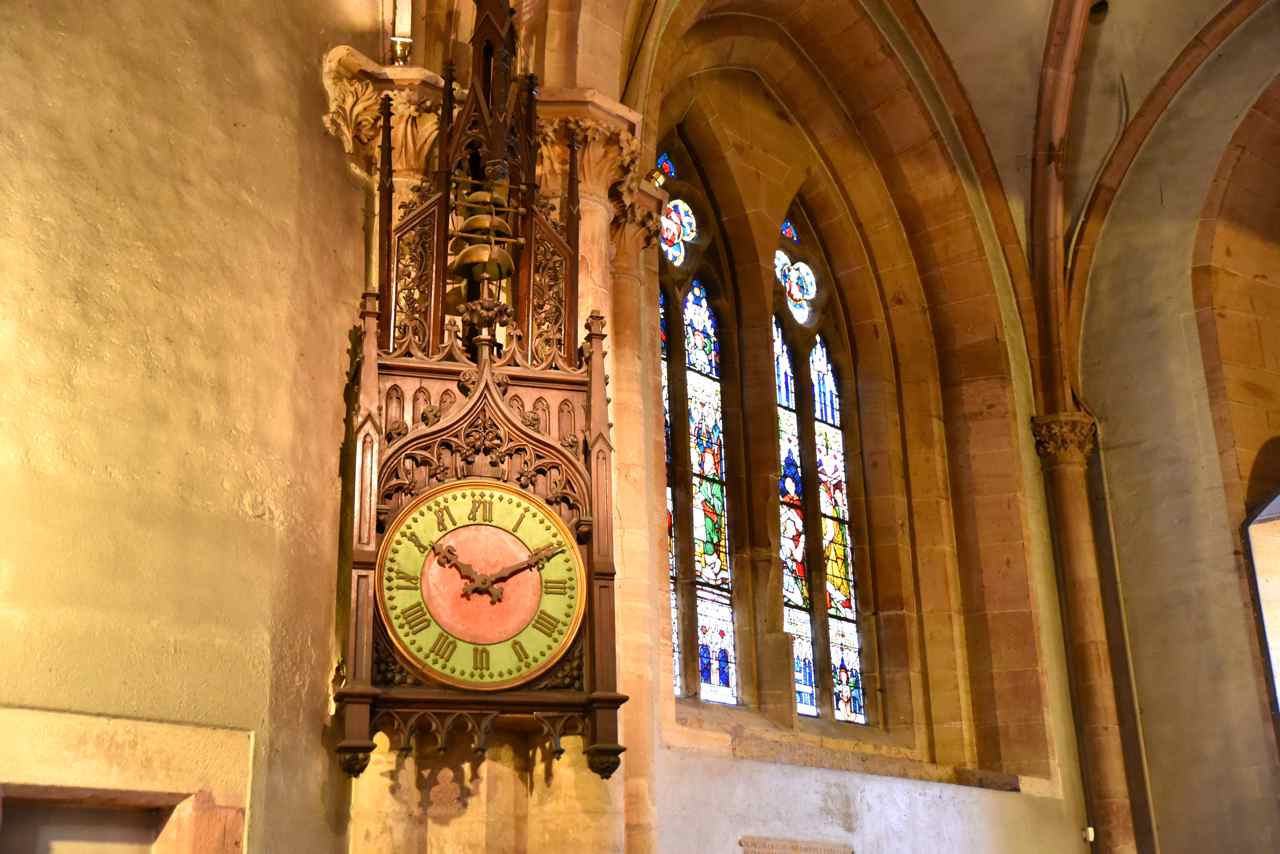 Horloge travée sud de la nef (1861)