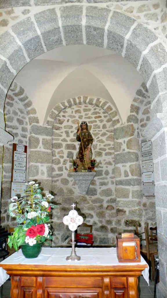 L'intérieur de la chapelle  Saint Roch avec...
