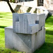 Iru Burni (1966-68) d'Edouardo CHILLIDA