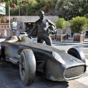 Jean Manuel Fangio et sa Mercedes en 1995 de Joachim Sabate 2003