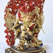 Jizo brandit l'épé e de feu qui permet de trancher le noeud de l ignorance