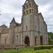 L'église romane St Pierre et St Benoît date des années 1020-1030