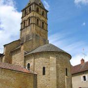 L’église saint Martin de Vareilles peut être datée du tout début du XII° siècle.