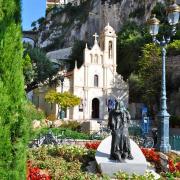 L'église Sainte Dévote a été inaugurée en 1871..