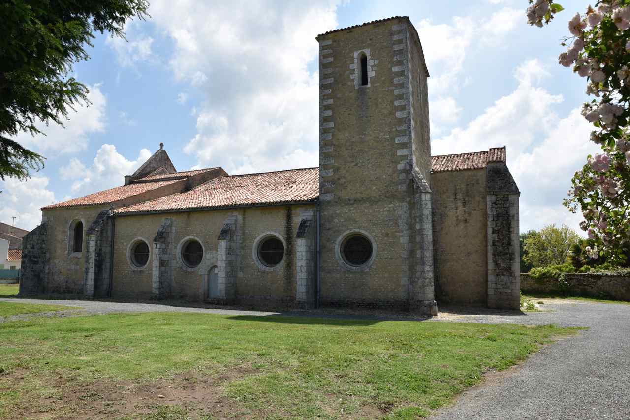 L'église St Laurant date du pré-roman
