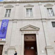 L'humble et austère façade de l'église Sao Roque (saint Roch) de Lisbonne