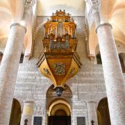 L'orgue de tribune de Jehan d'Herville, avec un buffet de Gaspar Simon(1629°