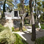 La chapelle a été reconstruite par Josep Lluis SERT, élève de Le CORBUSIER...