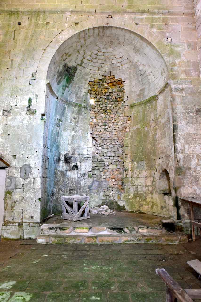 ...la chapelle du XV° siècle de l'absidiole sud